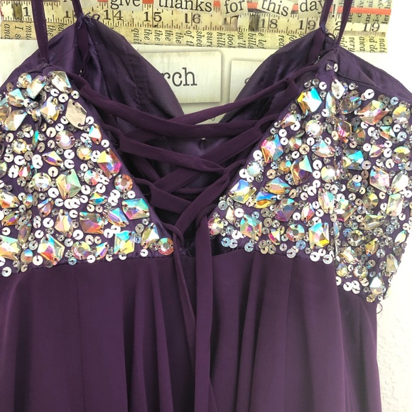 Sparkly homecoming or party dress - Picture 4 of 4